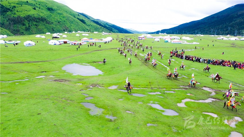 至美道孚畫(huà)中來(lái)