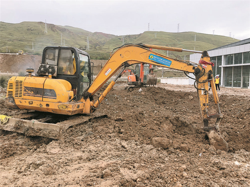 學(xué)員正在.jpg 學(xué)員正在.jpg