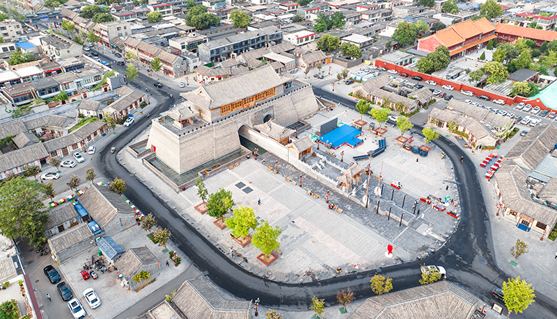 2022年9月8日，石家莊，航拍正定縣正定古城陽(yáng)和樓與正定歷史文化街。